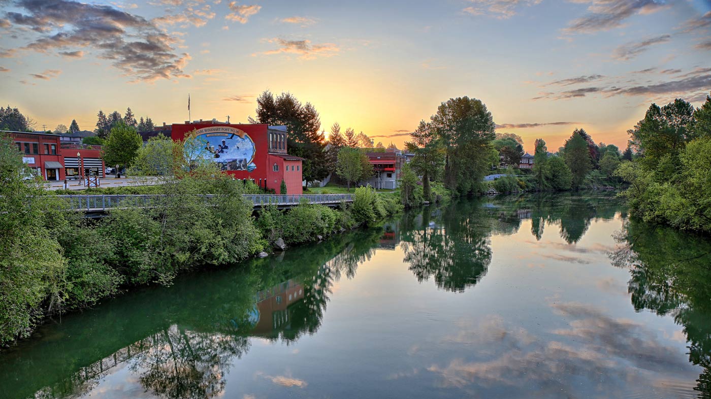 We make moving simple, fast, and stress-free for families and businesses in Snohomish, WA